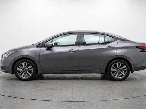 Used 2025 Nissan Versa SV FWD image 5
