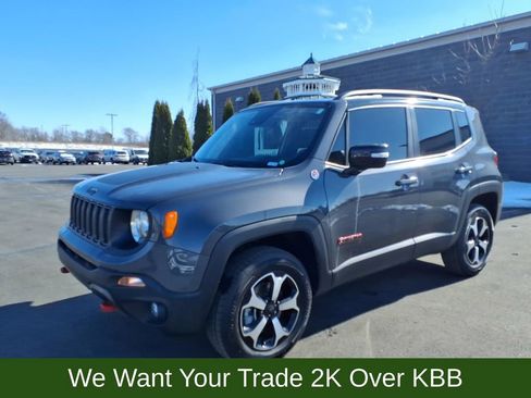 Used 2022 Jeep Renegade Trailhawk AWD/4WD image 2