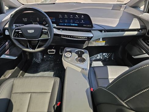 New 2026 Cadillac Optiq Sport 2 AWD/4WD image 17