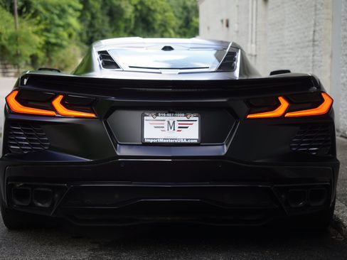Used 2023 Chevrolet Corvette Stingray Preferred Cpe w/ Z51 Performance Package RWD image 6