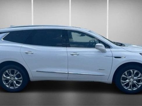 Used 2020 Buick Enclave Avenir w/ Avenir Technology Package AWD/4WD image 3