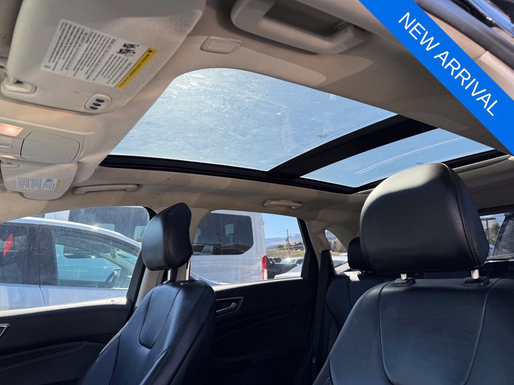 Used 2019 Ford Edge Titanium AWD/4WD image 11
