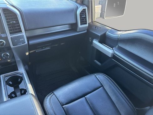 Used 2019 Ford F150 Lariat w/ Equipment Group 502A Luxury image 15