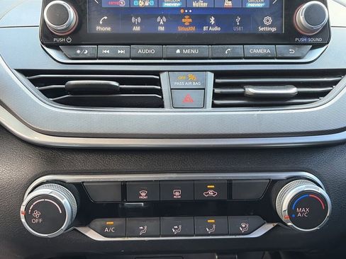 Certified 2025 Nissan Altima 2.5 SR image 17