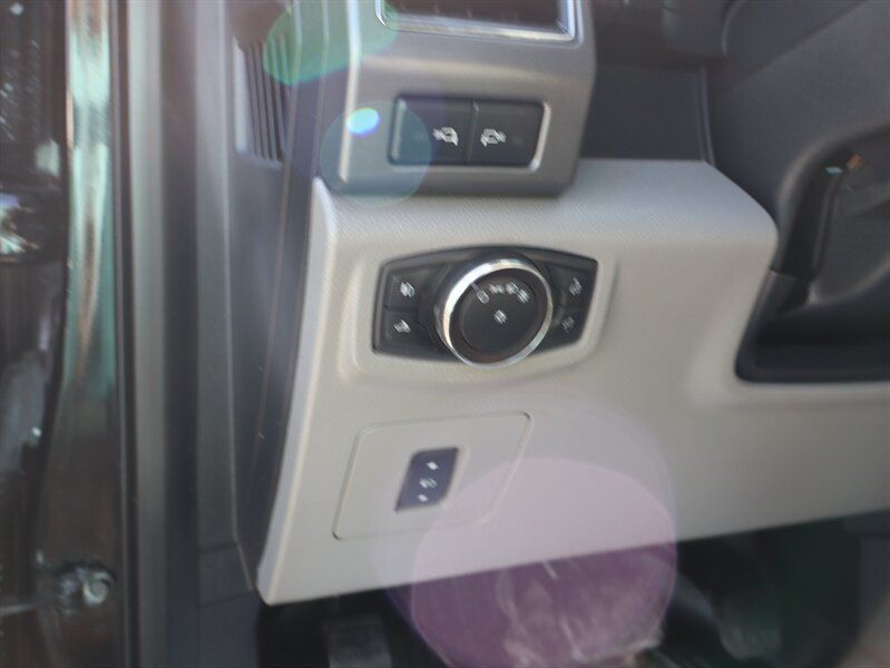 Used 2017 Ford F150 XLT w/ Equipment Group 301A Mid AWD/4WD image 27