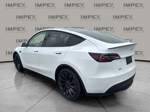 Used 2022 Tesla Model Y Performance image 3