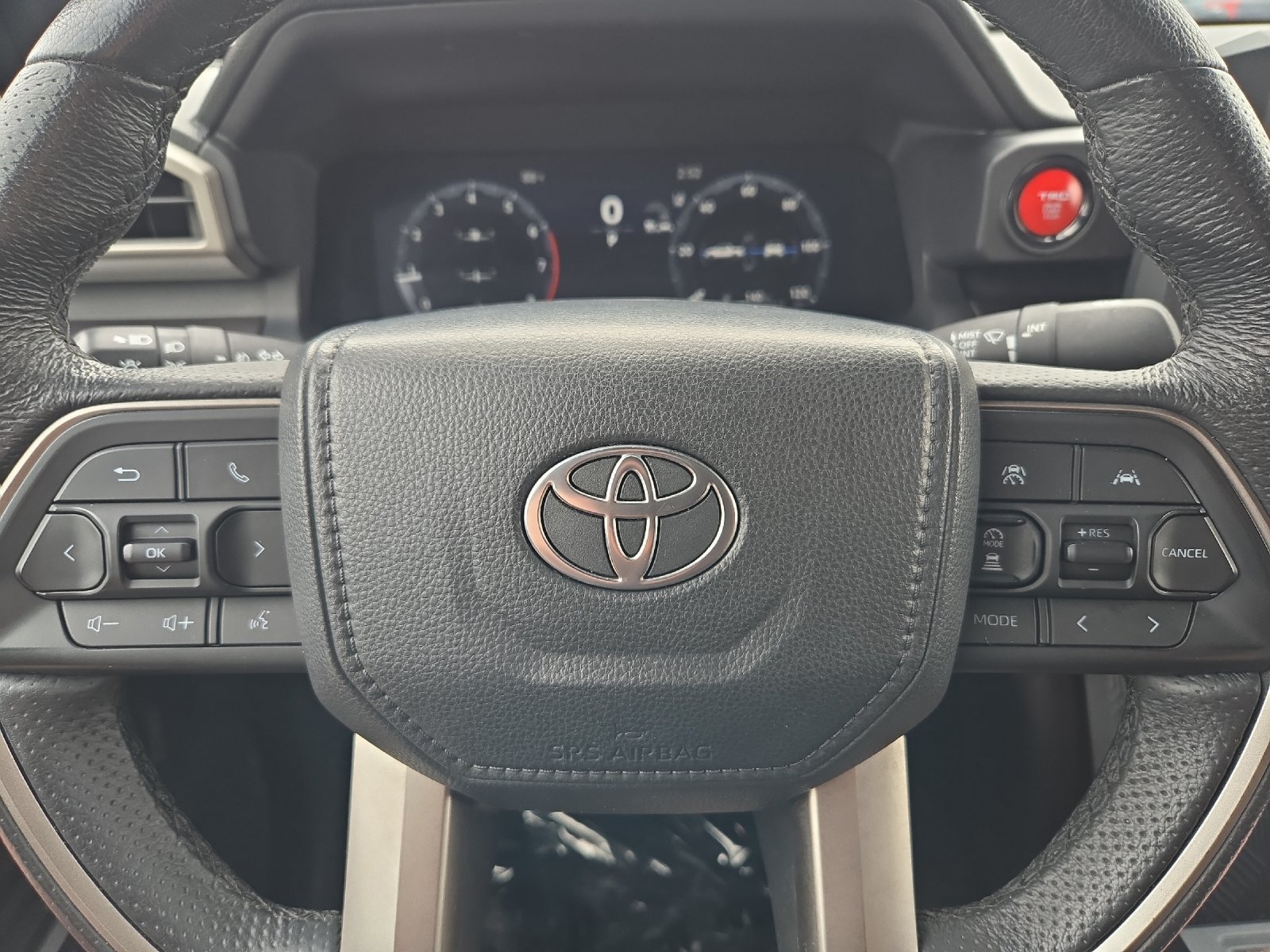 Certified 2025 Toyota Tacoma TRD Off-Road AWD/4WD image 21