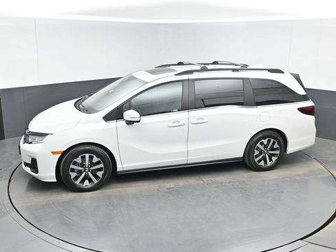 Used 2026 Honda Odyssey EX-L image 37