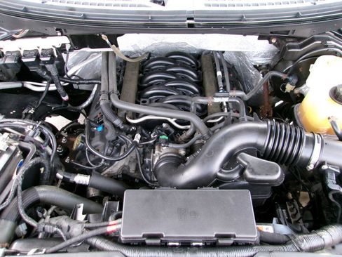 Used 2014 Ford F150 XLT w/ Equipment Group 302A Luxury image 35