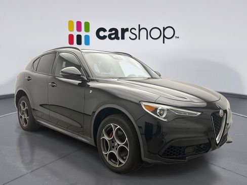 Used 2022 Alfa Romeo Stelvio Ti AWD/4WD image 5