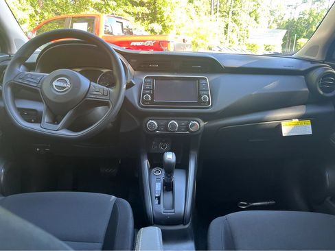 Certified 2023 Nissan Kicks SV FWD image 17