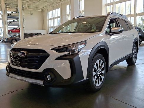 New 2025 Subaru Outback Touring image 5