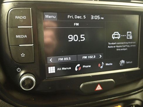 Certified 2022 Kia Soul LX image 17