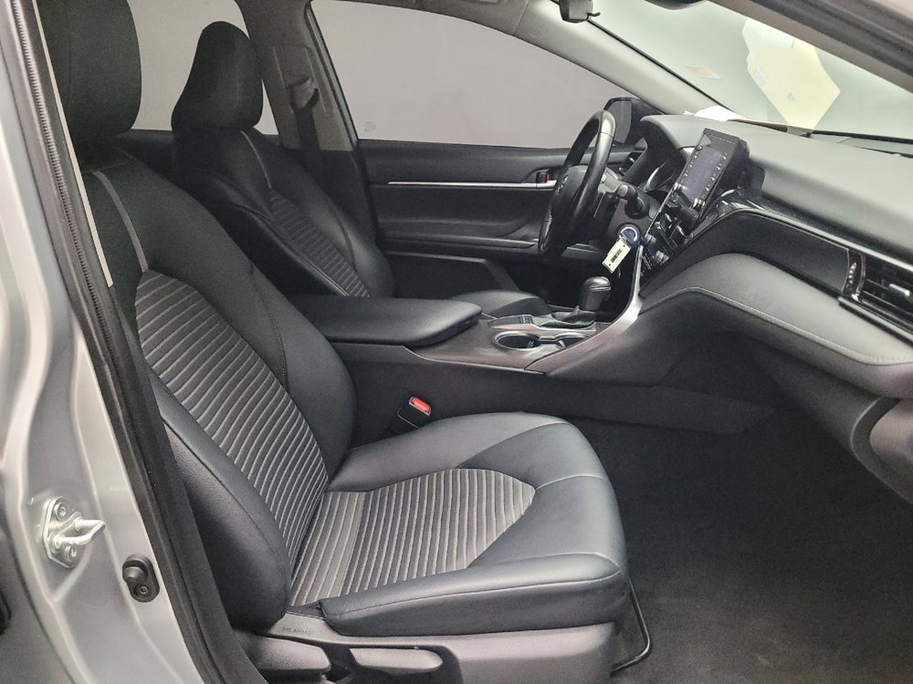 Used 2022 Toyota Camry SE FWD image 21
