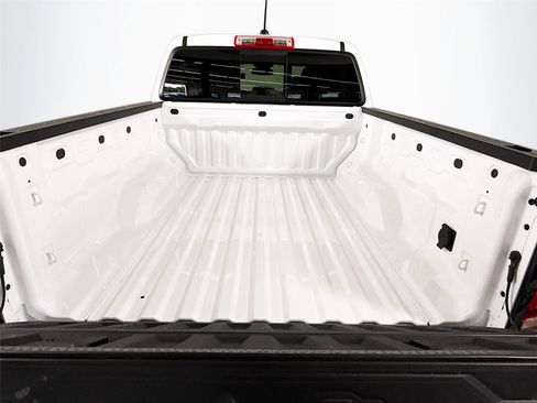 New 2025 Chevrolet Colorado LT w/ LT Convenience Package image 19