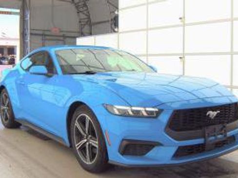 Used 2024 Ford Mustang Premium image 4