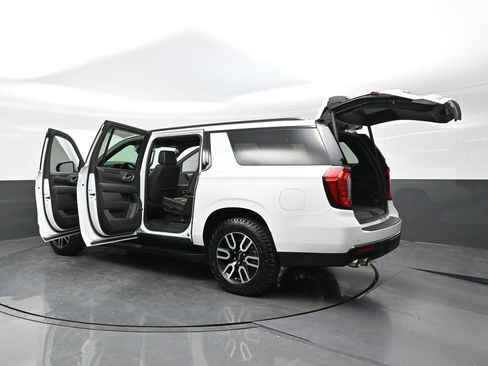 Used 2023 GMC Yukon XL AT4 AWD/4WD image 55
