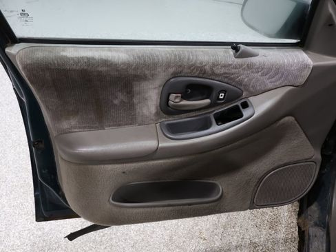 Used 2000 Chevrolet Lumina w/ Preferred Equipment Group image 11