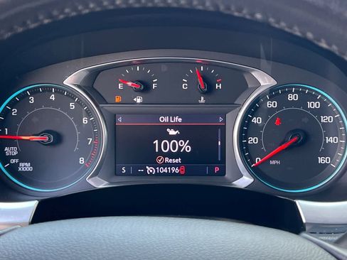 Used 2020 Chevrolet Traverse Premier FWD image 35