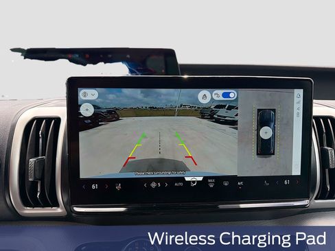 Used 2025 Ford Expedition Active AWD/4WD image 19