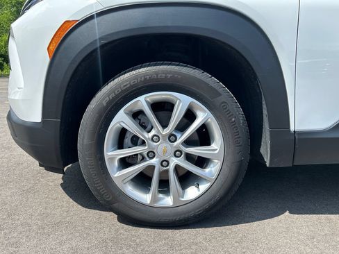 Used 2024 Chevrolet TrailBlazer LS w/ LS Convenience Package AWD/4WD image 10