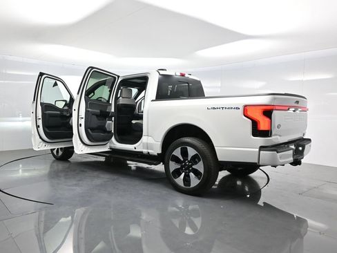 Used 2024 Ford F150 Lightning Platinum AWD/4WD image 39