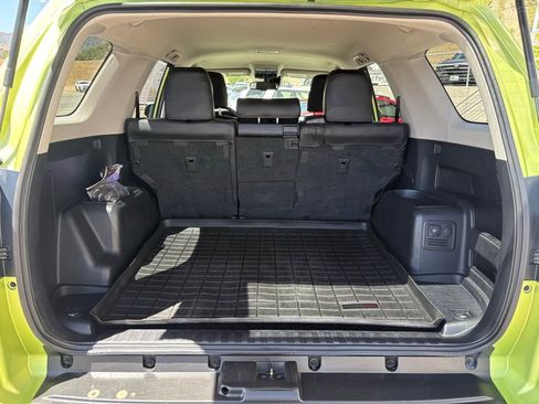 Certified 2023 Toyota 4Runner TRD Off-Road AWD/4WD image 9