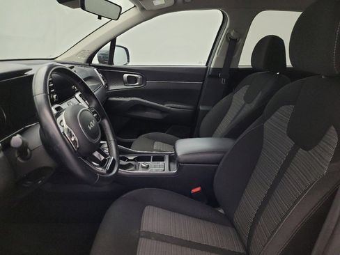 Used 2022 Kia Sorento LX AWD/4WD image 17