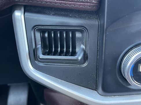 Used 2023 Ford Expedition Max Limited image 10