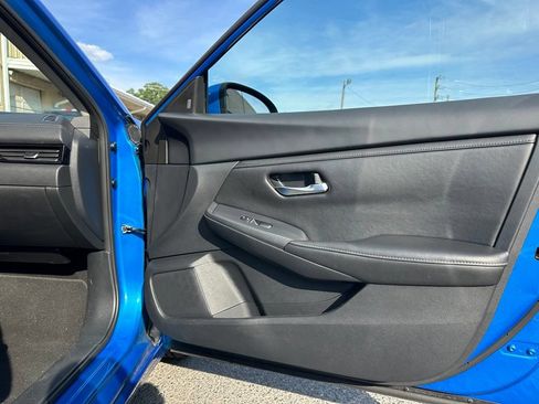 Used 2025 Nissan Sentra SV FWD image 16