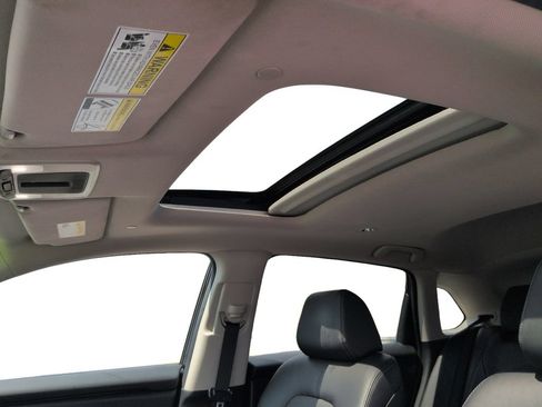 Used 2025 Honda HR-V EX-L image 13