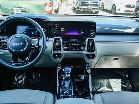 Certified 2023 Kia Sorento SX FWD image 13