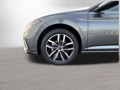 New 2026 Volkswagen Jetta SE FWD image 10