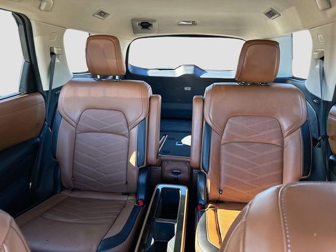 Used 2022 Nissan Pathfinder Platinum w/ Cargo Package image 25