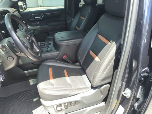 Used 2023 GMC Sierra 1500 AT4 w/ AT4 Premium Package AWD/4WD image 11
