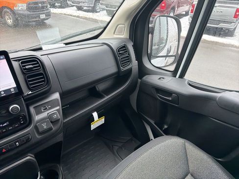 New 2026 RAM ProMaster 2500 w/ Premium Convenience Group image 23