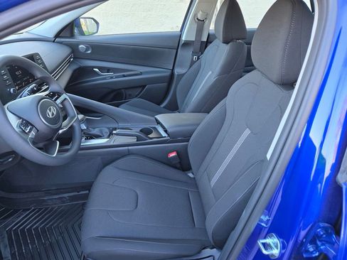 New 2026 Hyundai Elantra SE image 16