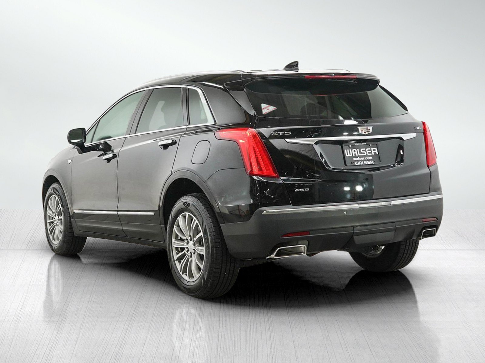 Used 2019 Cadillac XT5 Luxury AWD/4WD image 3