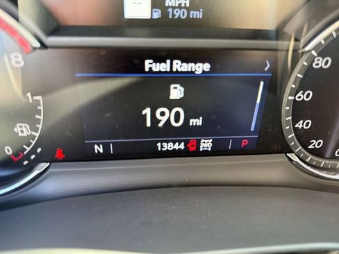 Used 2025 Cadillac XT6 Premium Luxury AWD/4WD image 17
