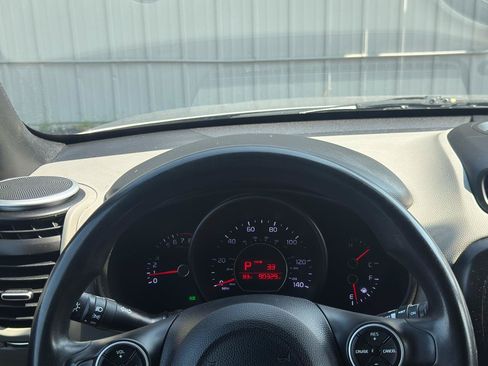Used 2014 Kia Soul + FWD image 18