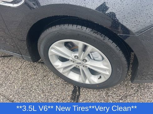 Used 2016 Ford Taurus SE FWD image 29