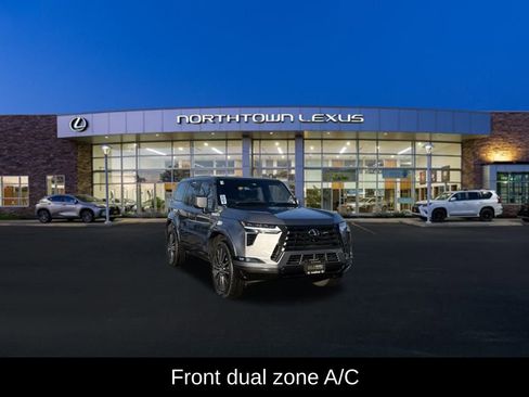 Certified 2024 Lexus GX 550 w/ Accessory Package (2T) image 3