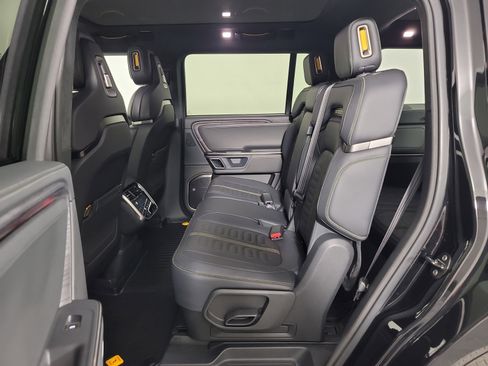 Used 2024 Rivian R1S Adventure image 21