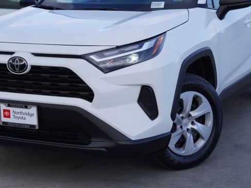 Certified 2024 Toyota RAV4 LE AWD/4WD image 6