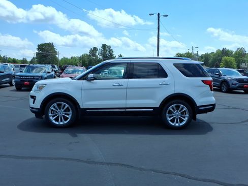 Used 2019 Ford Explorer Limited w/ Ford Safe & Smart Package AWD/4WD image 2