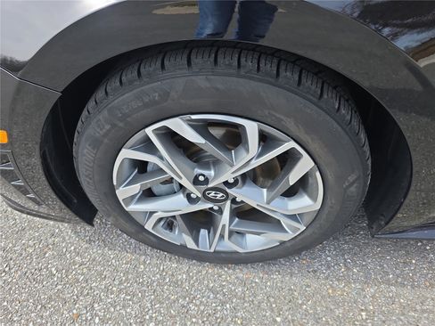 Used 2022 Hyundai Sonata SEL w/ Convenience Package image 12