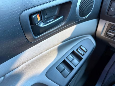 Used 2013 Toyota Tacoma 4x4 Double Cab w/ TRD Sport Pkg image 27