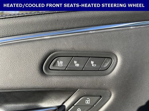 Used 2024 Cadillac Escalade ESV Premium Luxury image 7