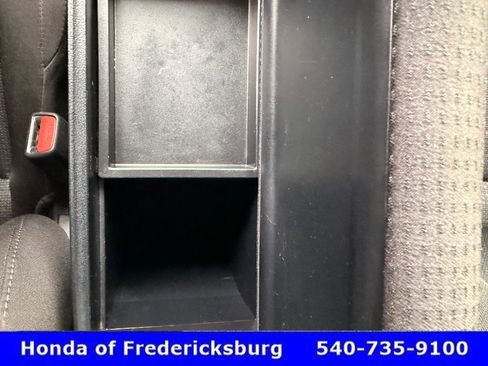 Used 2019 Toyota Prius LE image 39