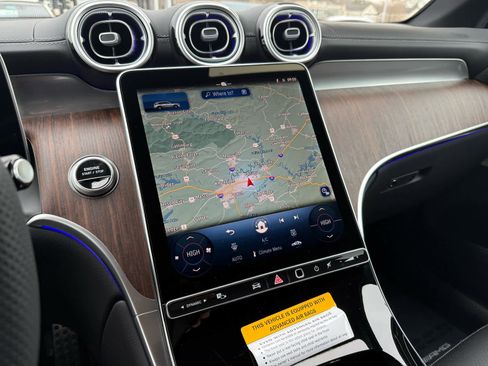 Used 2026 Mercedes-Benz GLC 300 4MATIC image 18